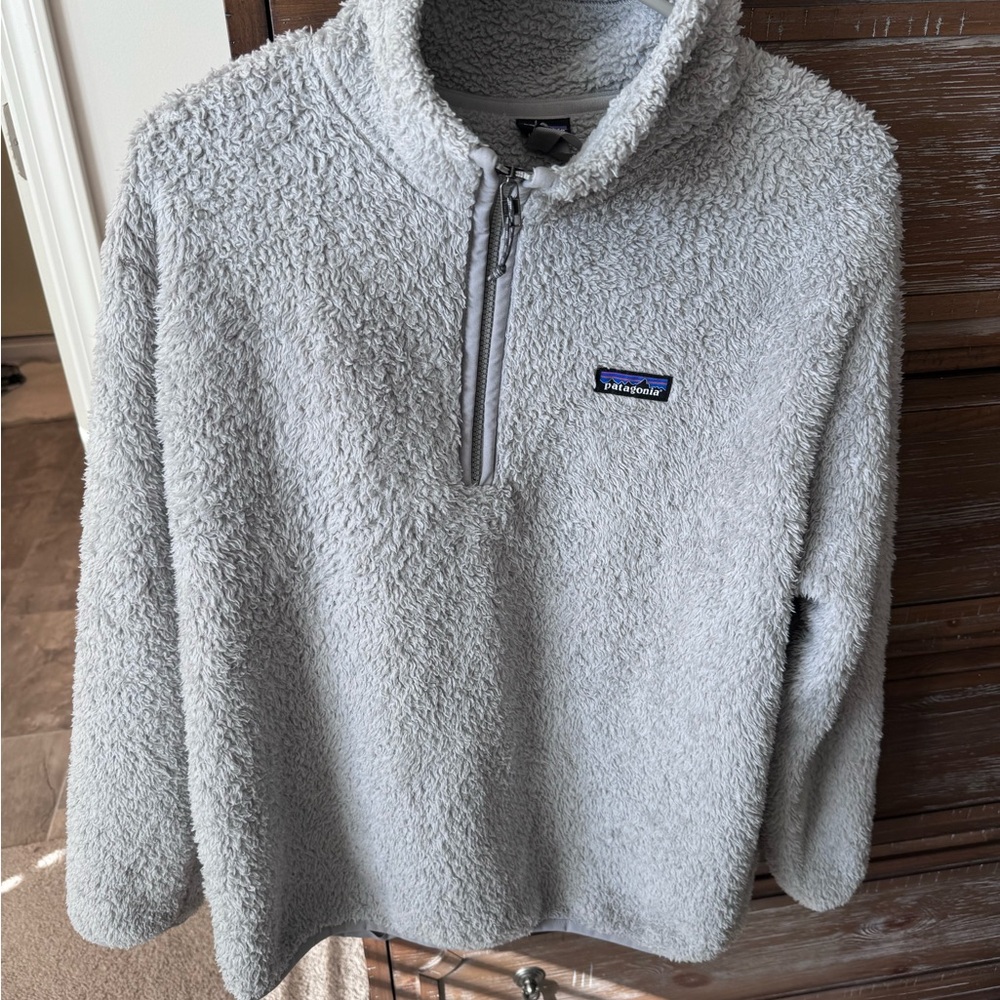 Patagonia Light Gray Fleece Jacket